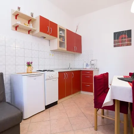 Apartment Silvia By Interhome Pula