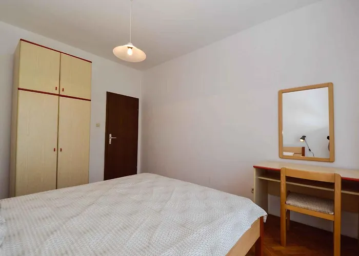 Daire Silvia By Interhome Pula