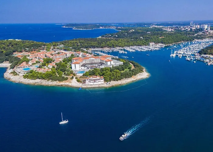 Silvia By Interhome *