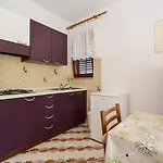 Silvia By Interhome * Pula