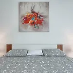 Apartmán Silvia By Interhome Pula