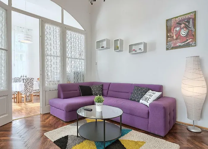 Silvia By Interhome *