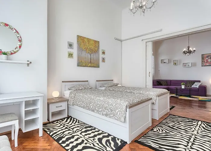 Silvia By Interhome