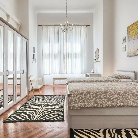 Appartamento Silvia By Interhome Pola