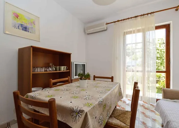 Silvia By Interhome Apartament *